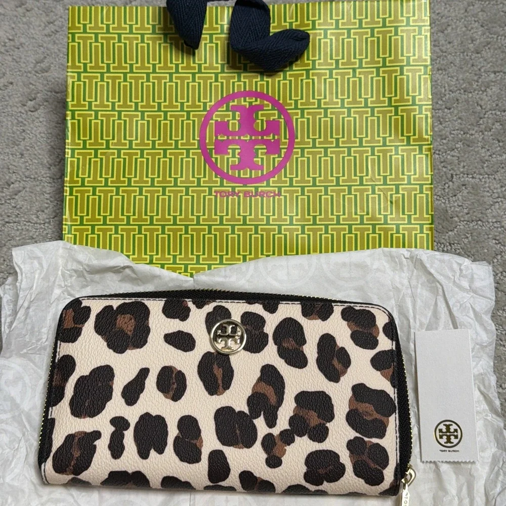 NWT Tory Burch Robinson Printed Zip Continental Wallet In Ocelot Leopard Print - Picture 11 of 12